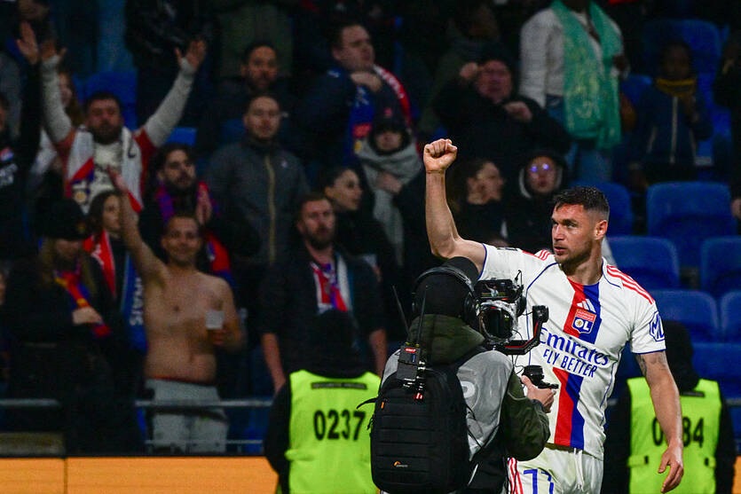 Фото для новини:Яремчук забиває свій перший гол за Ліон у переможному для команди матчі