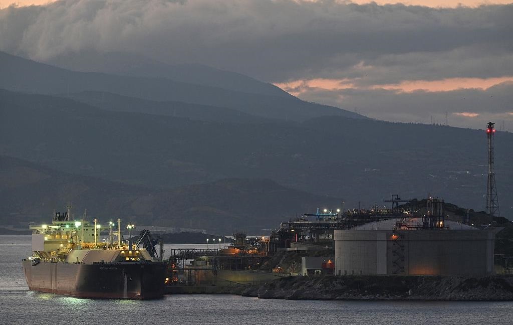 Фото для новини:Європа вводить заборону на імпорт російського СПГ