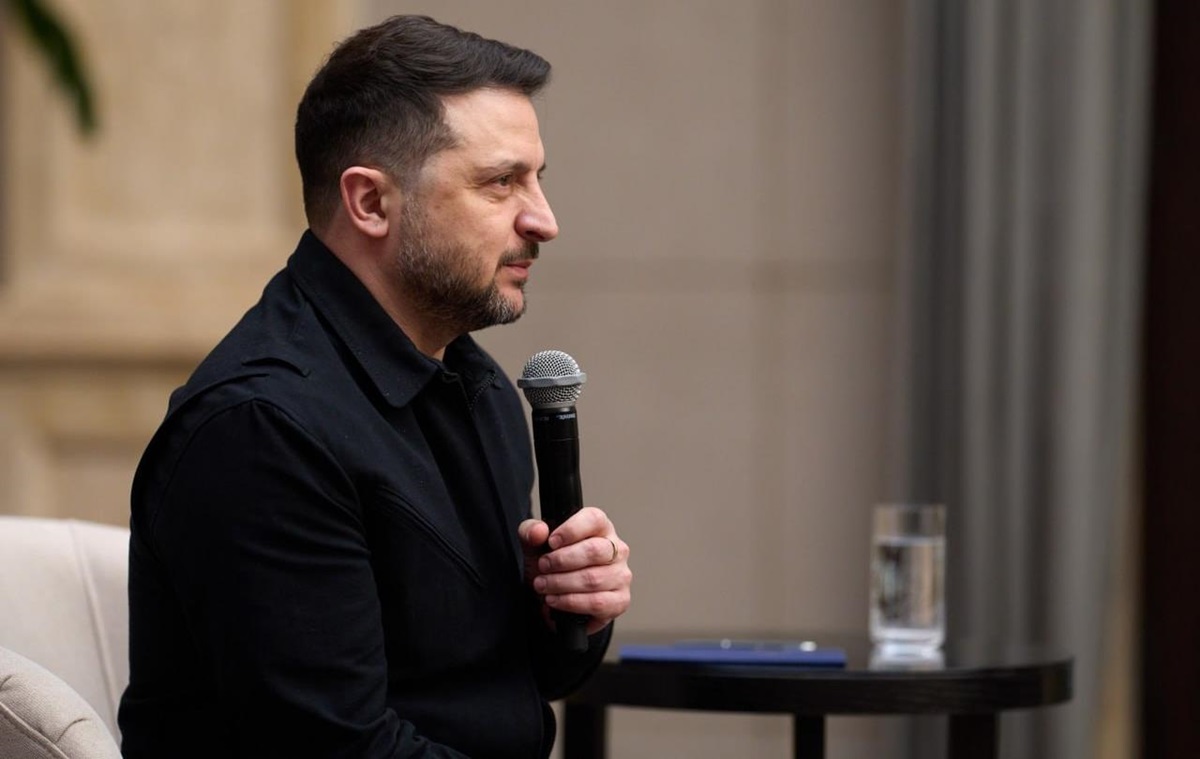 Фото для новини:Зеленський анонсував тристоронні переговори