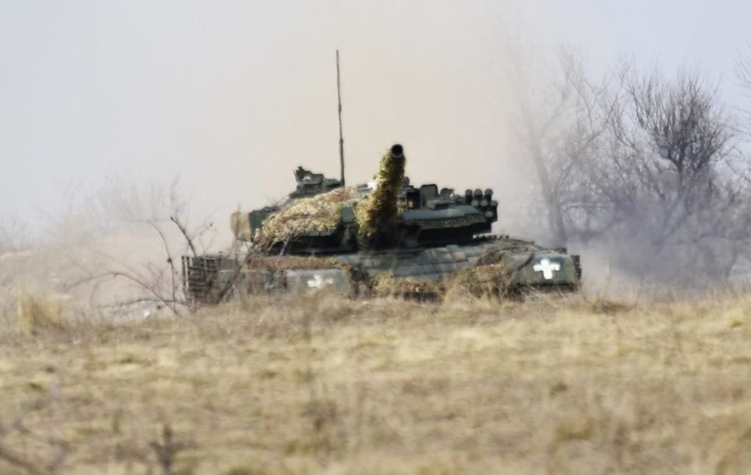 Фото для новини:ЗСУ відбивають штурми на 10 напрямках - Генштаб