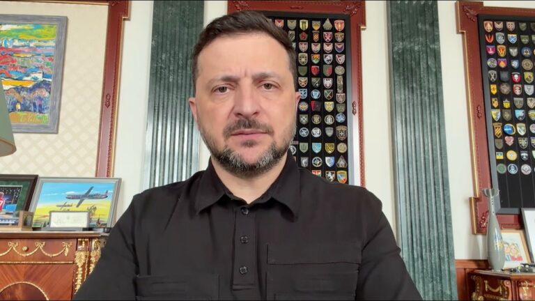 Фото для новини:Робимо сильнішою нашу оборону, робимо вигіднішими наші спільні українські зовнішньополітичні позиції