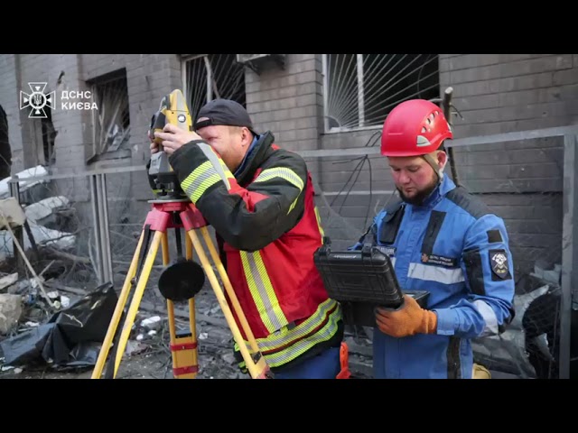 Фото для новини:Київ: 24 людини, серед них 3 дитини, загинули в Дарницькому районі через російський удар