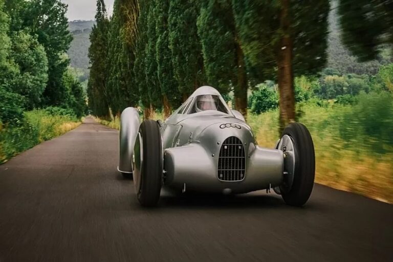 Фото для новини:Audi відтворила рекордний болід Auto Union Lucca 1935 року