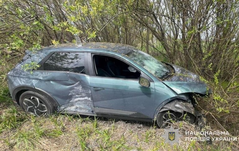 Фото для новини:Четверо людей постраждали в ДТП під Львовом
