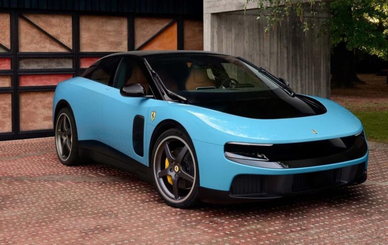 Фото для новини:Ferrari представила свій перший електромобіль