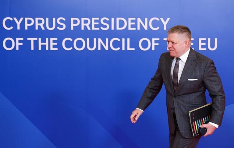 Фото для новини:Фіцо зробив несподівану заяву про Україну