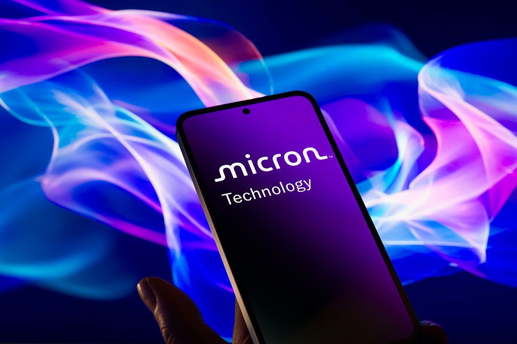 Фото для новини:Капіталізація Micron перевищила $1 трлн на тлі буму ШІ