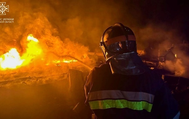 Фото для новини:Комбінована атака РФ: у Києві вибухи, є влучання