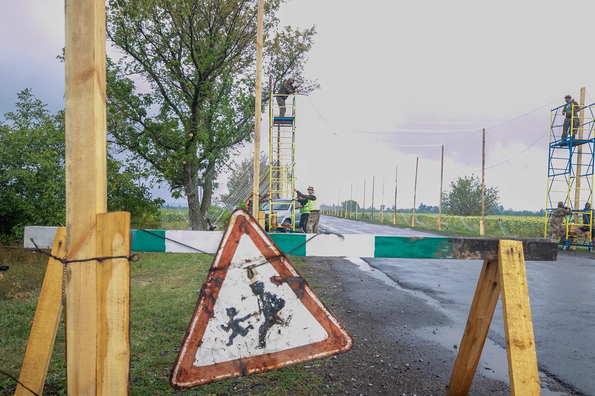 Фото для новини:Кругова оборона і евакуація: до чого готують міста