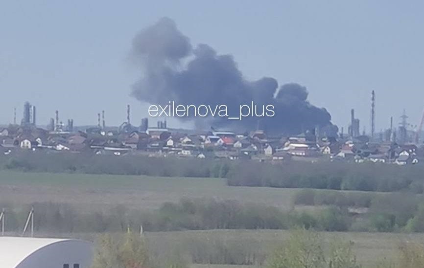 Фото для новини:Масштабна атака на РФ: куди б'ють безпілотники