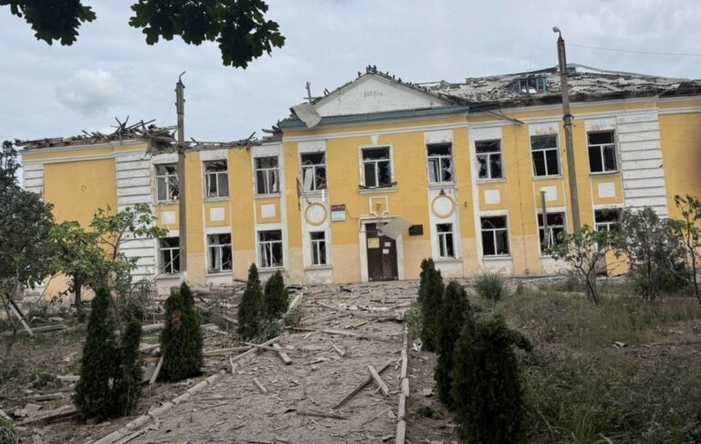 Фото для новини:На Донеччині шестеро людей загинули через удари РФ