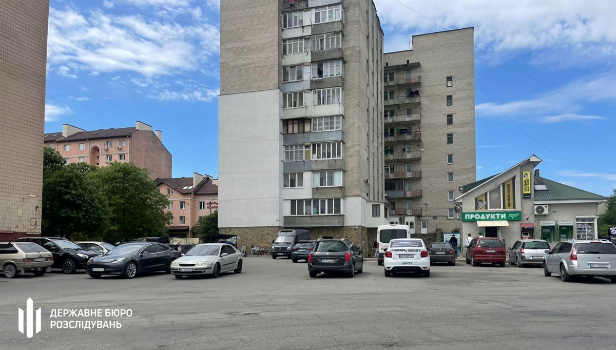 Фото для новини:На Тернопільщині посадовець переоформив землі оборонного підприємства