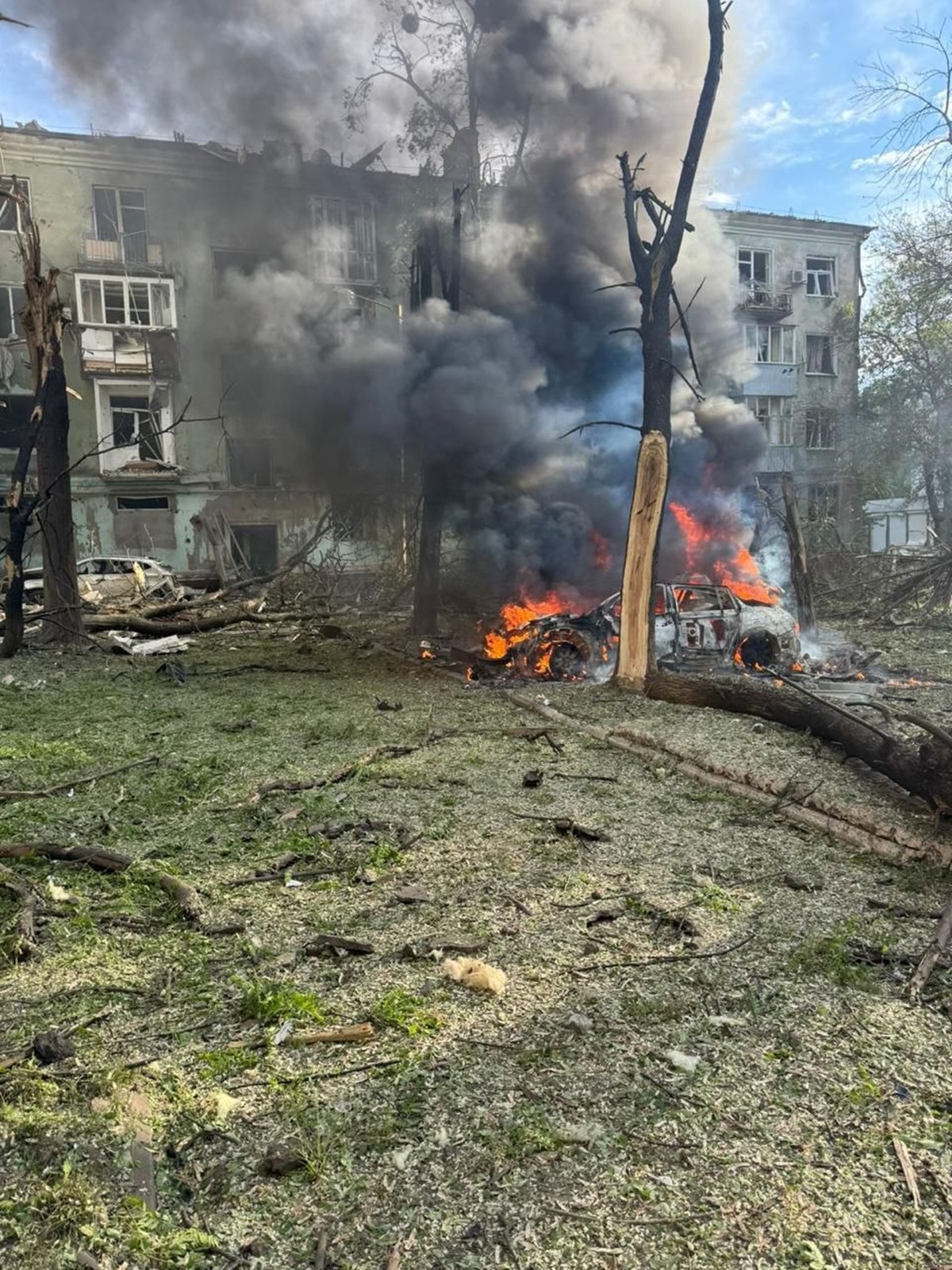 Фото для новини:На центр Краматорська РФ скинула дві авіабомби