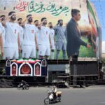 Фото для новини:Перемовники з Катару прибули у Тегеран - ЗМІ