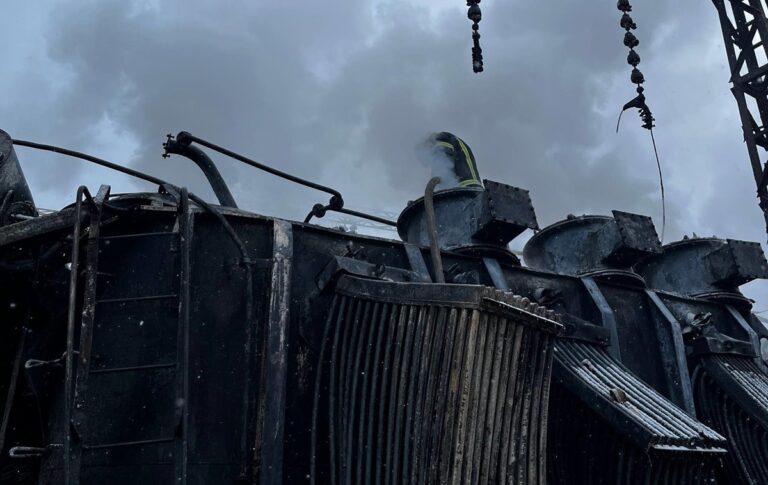 Фото для новини:Під ударами енергетика шести областей - Укренерго
