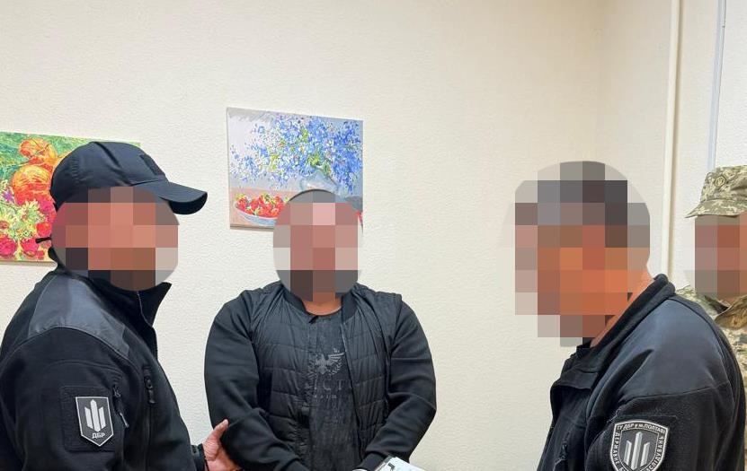 Фото для новини:Побиття військового перед строєм: затримано підозрюваного