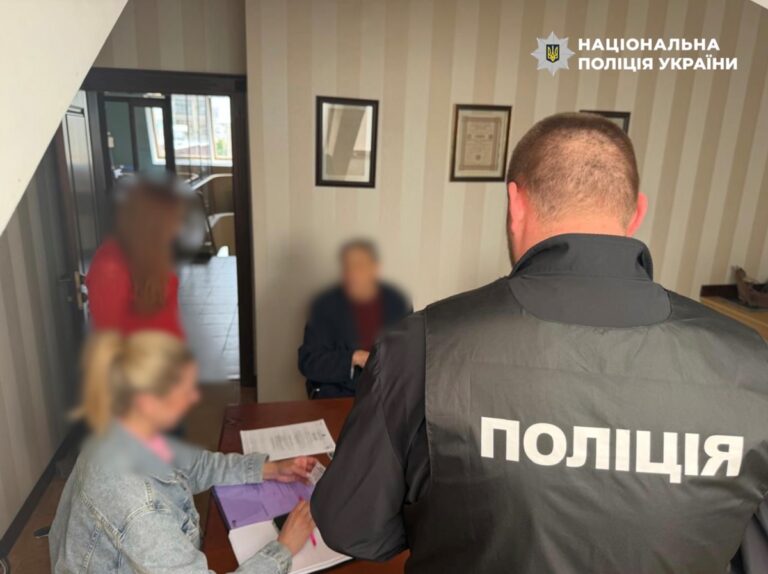 Фото для новини:Посадовець та держреєстратор заволоділи рекреаційними землями на Київщині