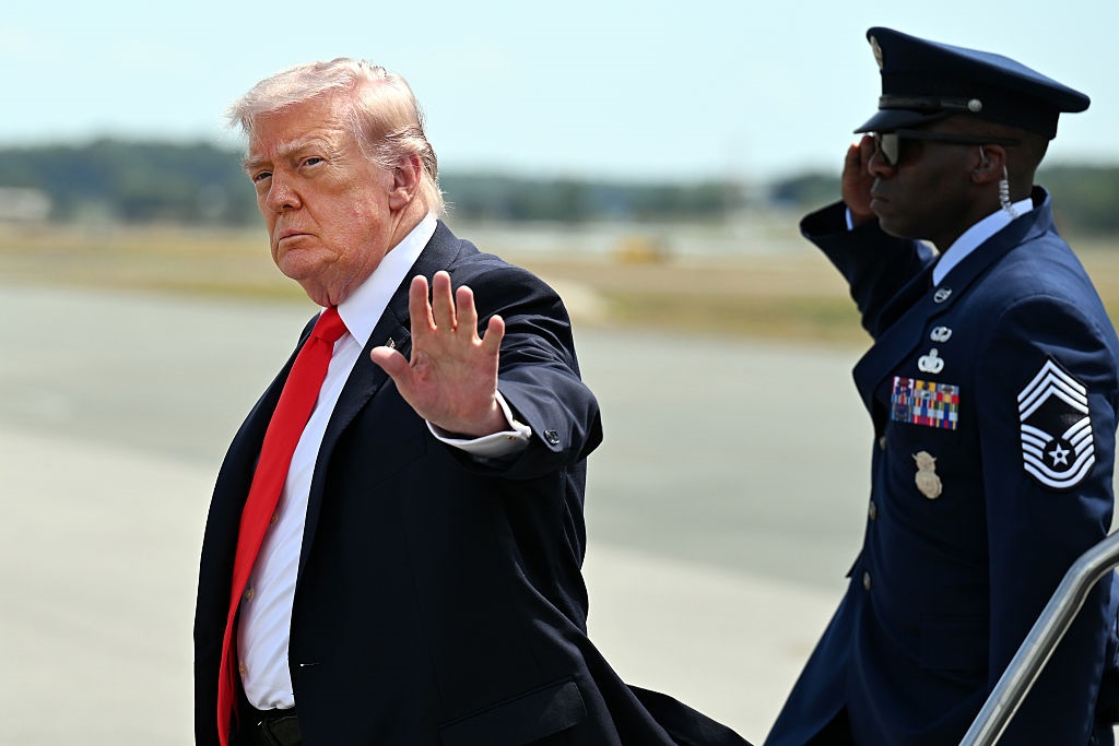 Фото для новини:Проект Свобода. Як Трамп хоче розблокувати Ормуз