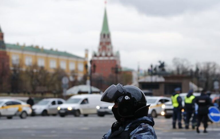 Фото для новини:Протестні настрої у Росії зросли до максимуму за останні два роки