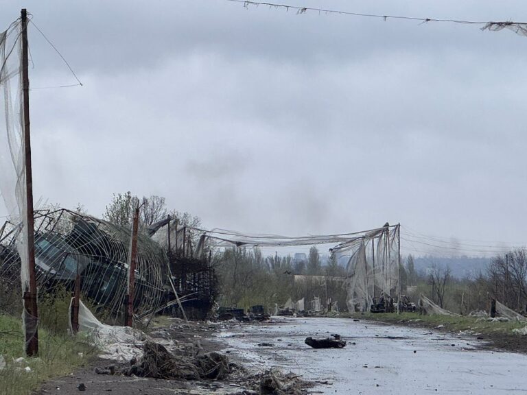 Фото для новини:РФ генерує ШІ-відео з &ldquo;підняттям прапорів&rdquo; - ISW
