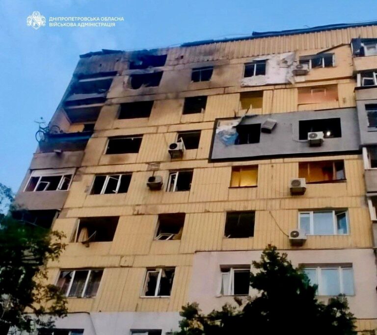 Фото для новини:РФ масовано б&rsquo;є по Україні: є загиблі та поранені