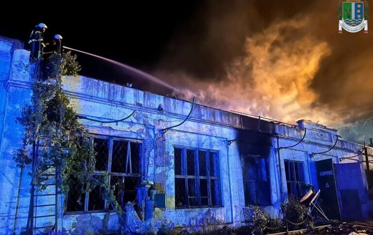 Фото для новини:РФ вдарила по порту Ізмаїла