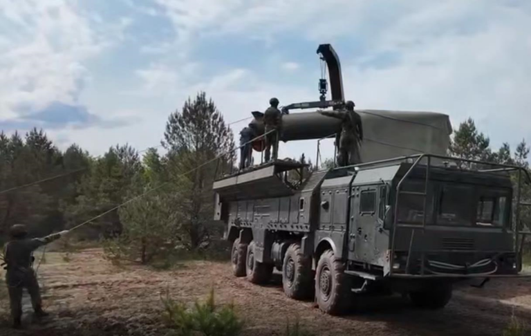 Фото для новини:Росія доставила ядерні боєприпаси до Білорусі