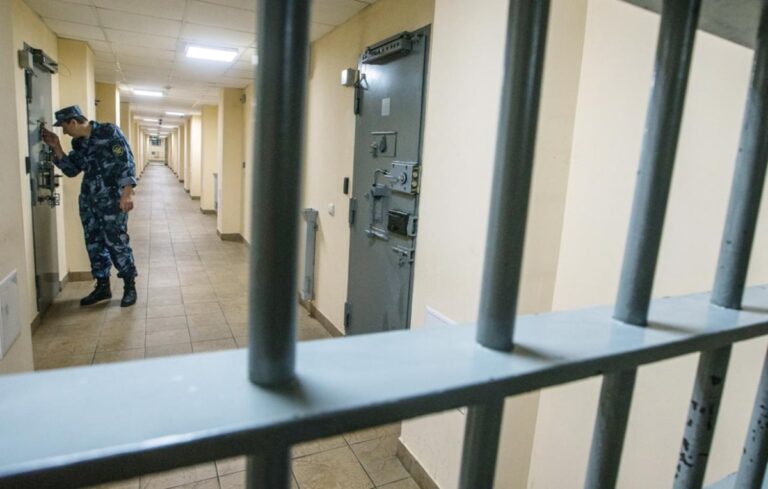 Фото для новини:Російські колонії позбулися сотні тисяч ув&rsquo;язнених через війну - ЗМІ