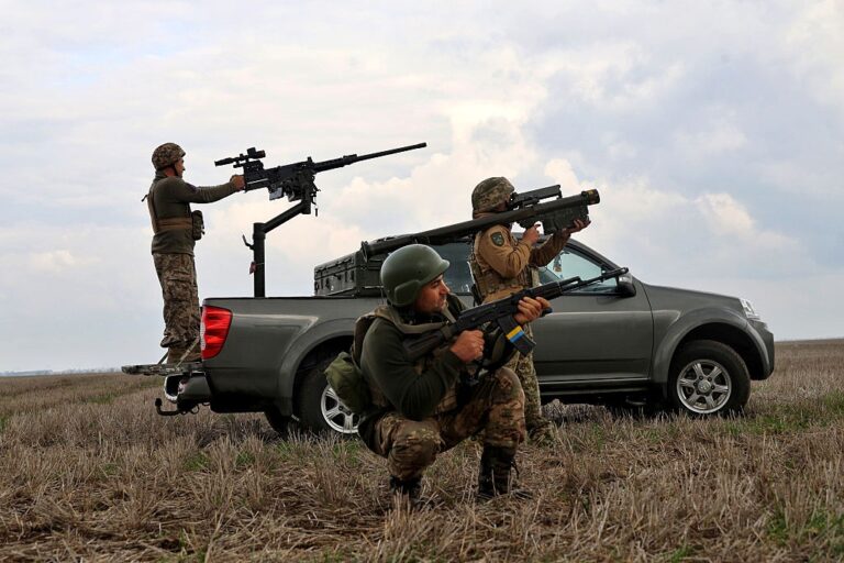 Фото для новини:Сили ППО знешкодили п'ять із семи ракет РФ