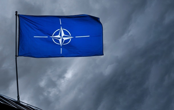 Фото для новини:США радикально скоротять участь в НАТО - ЗМІ