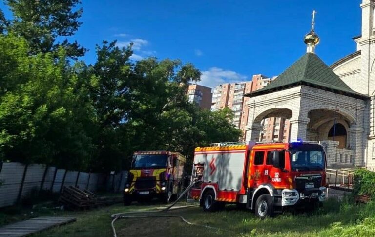 Фото для новини:У двох районах Харкова впали російські дрони