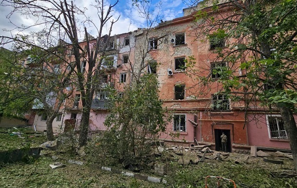 Фото для новини:У Херсоні п'ятеро поранених через російські обстріли