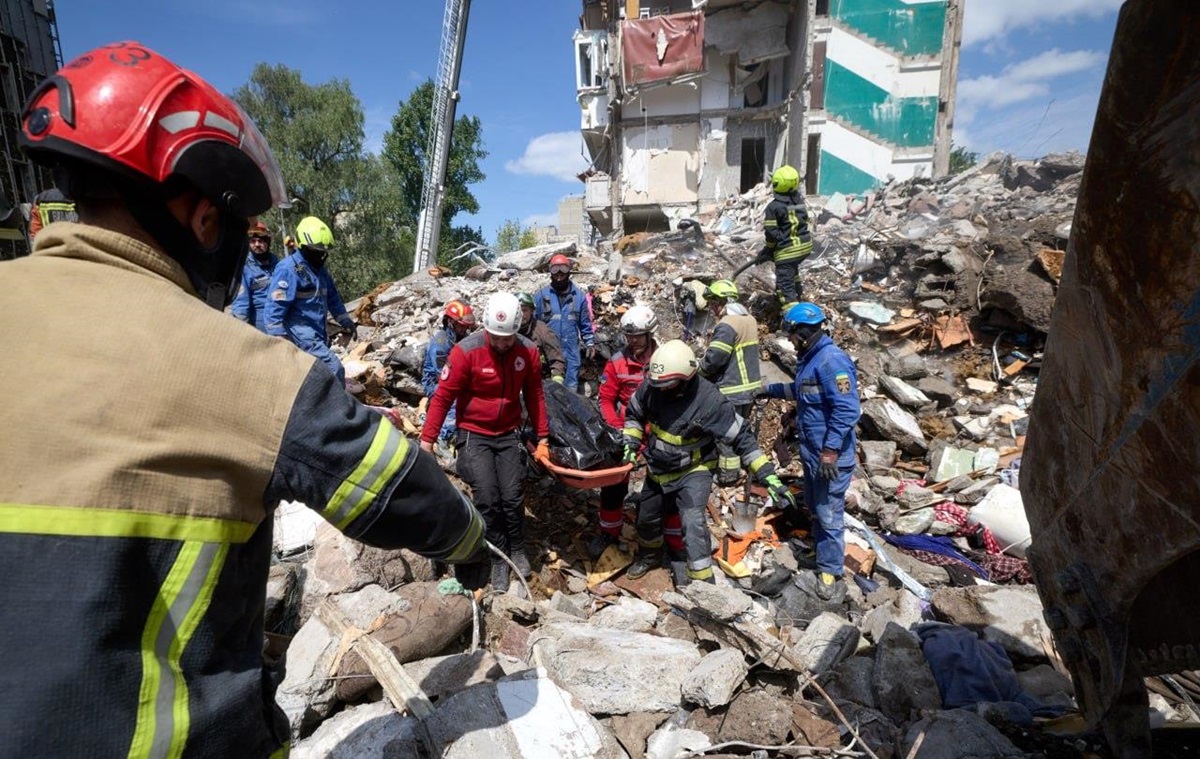 Фото для новини:У Києві під завалами знайшли двох загиблих