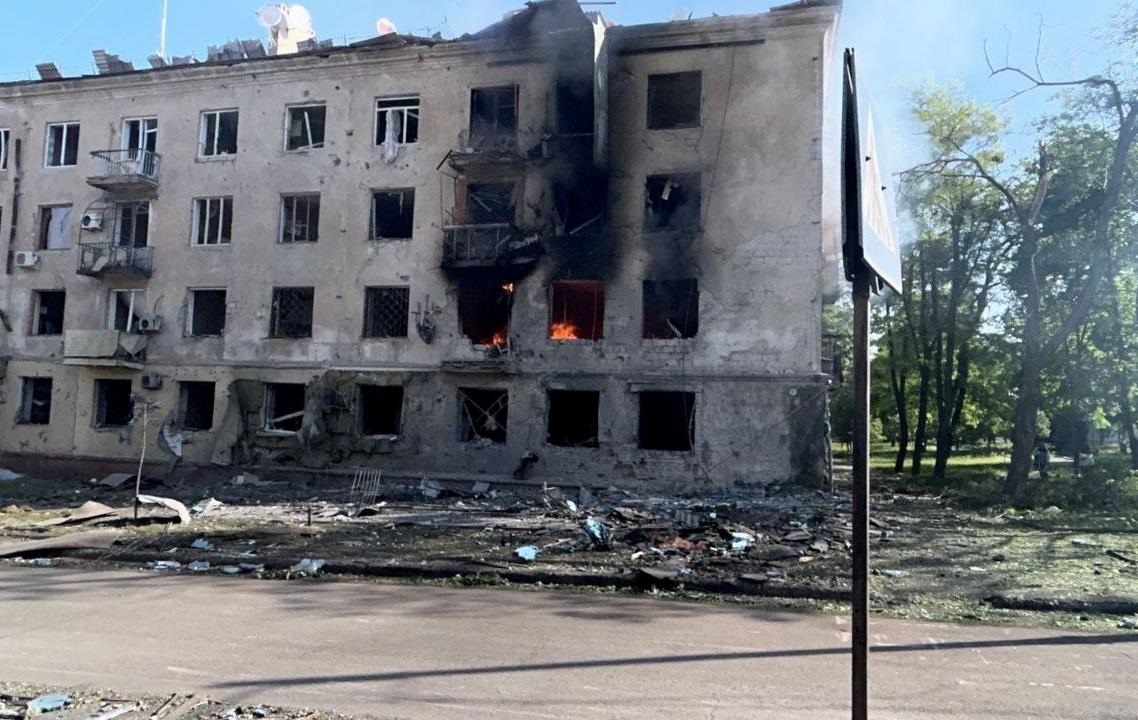 Фото для новини:У Краматорську "приліт" КАБа, шість поранених