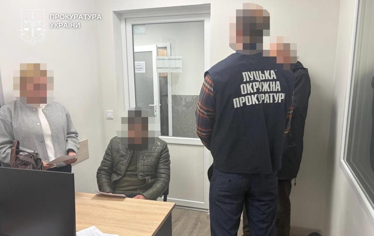 Фото для новини:У Луцьку затримали посадовця міськради&nbsp;на хабарі у $30 тис.