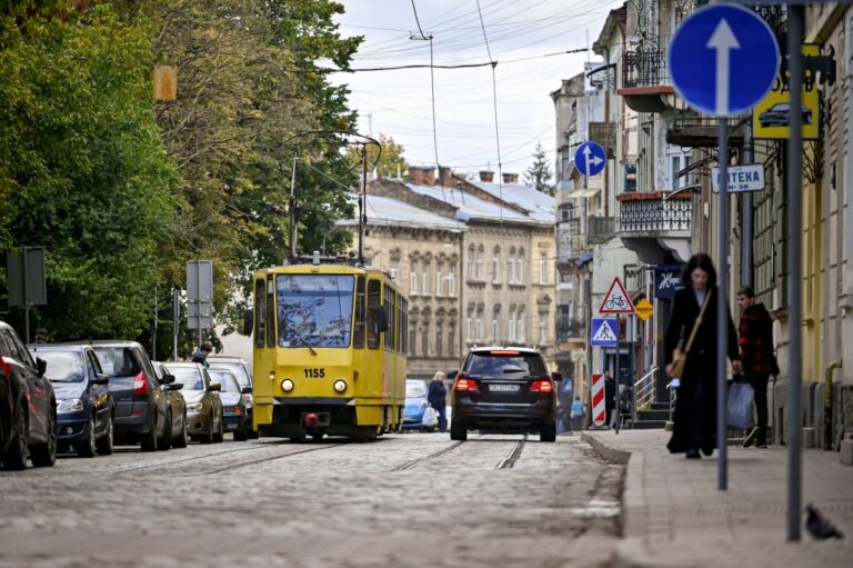 Фото для новини:У Львові підвищили ціни на проїзд