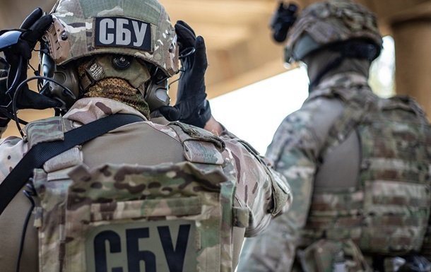 Фото для новини:У Слов&rsquo;янську безробітна коригувала атаки РФ для сина-бойовика