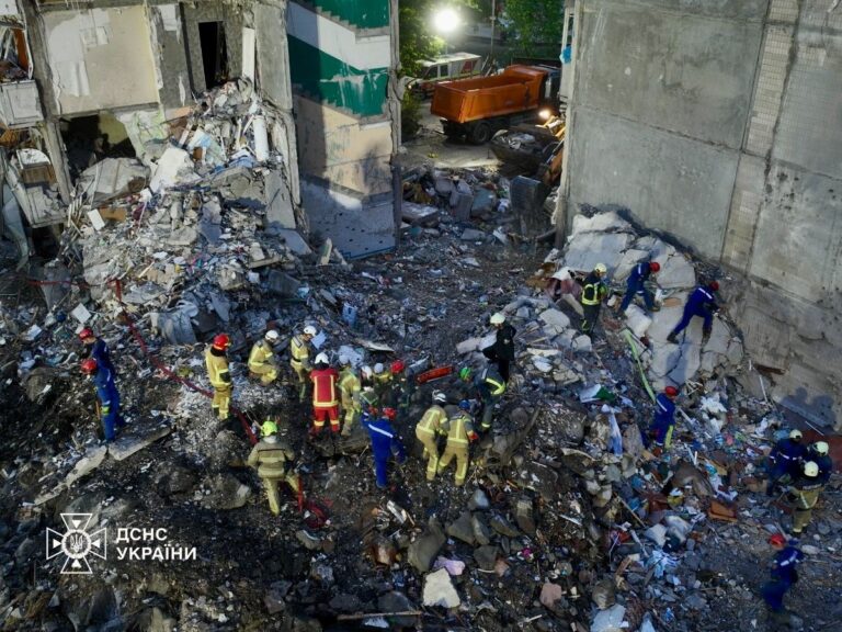Фото для новини:Удар по Києву: число загиблих різко зросло
