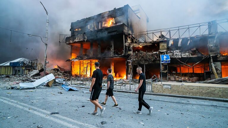 Фото для новини:Удар Росії по Києву: зросла кількість постраждалих