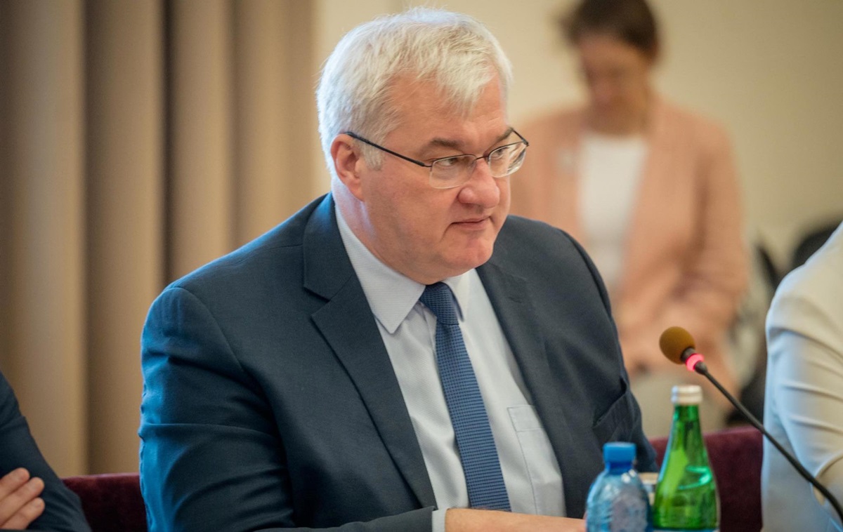 Фото для новини:Україна має пропозиції для покращення відносин з Угорщиною - МЗС