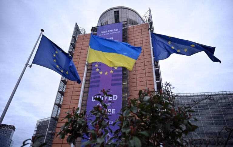 Фото для новини:Українці визначилися зі ставленням до вступу в ЄС