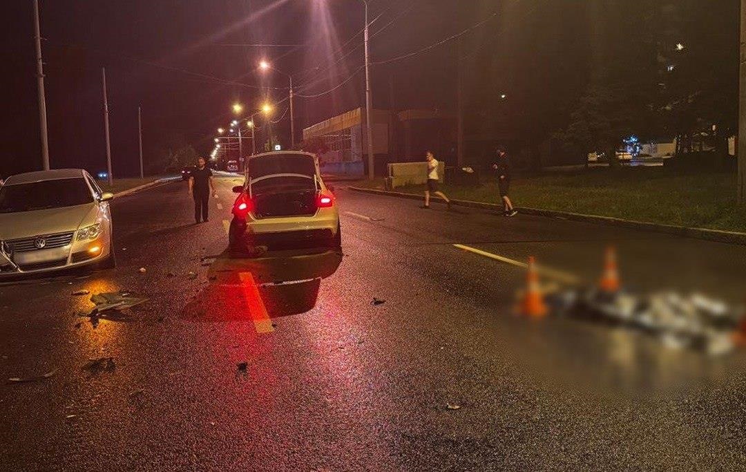 Фото для новини:Збило одне авто, тіла відкинуло на інше: у Харкові сталася смертельна ДТП