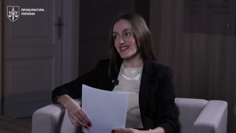 Фото для новини:ЦІ СПРАВИ ВЕДУТЬ РОКАМИ, АЛЕ Є НЮАНС. ЯК ПРОКУРОРИ ПОВЕРТАЮТЬ ДЕРЖАВІ ІСТОРІЮ