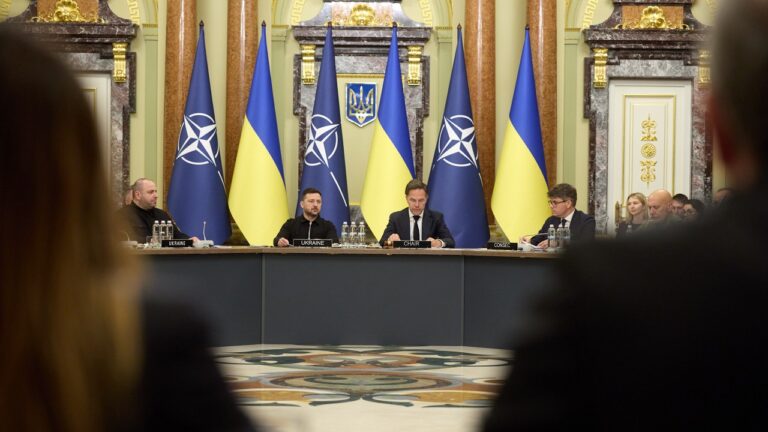 Фото для новини:Звернення Володимира Зеленського до учасників засідання Ради Україна – НАТО в Києві