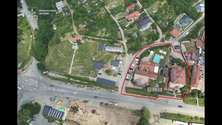 Фото для новини:Депутату Ужгородської міськради повідомлено про підозру через недостовірне декларування на 78 млн