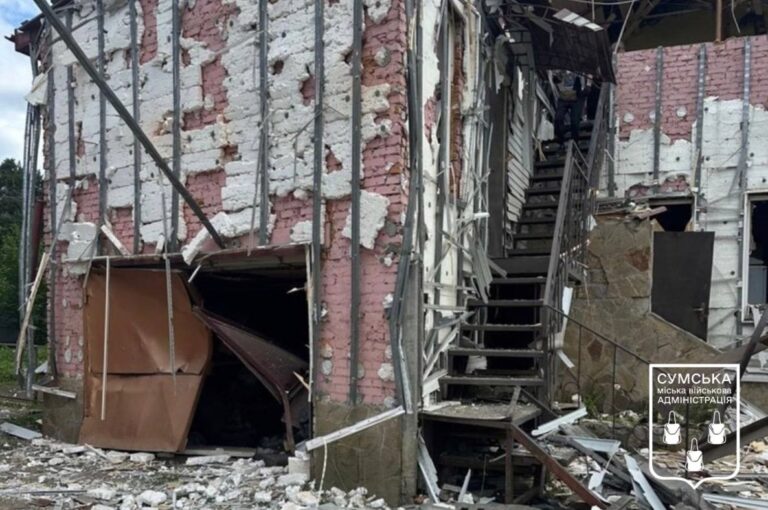Фото для новини:Через обстріл інфраструктури Сум 21 особа поранена