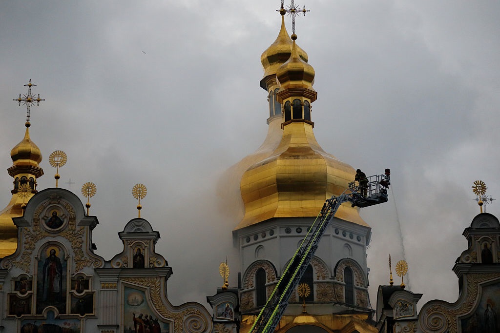 Фото для новини:Европа допоможе відновити саркофаг на ЧАЕС та Лавру