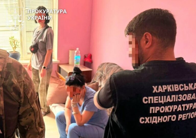 Фото для новини:Фейкова вагітність для звільнення зі служби: затримали лікарку ВЛК