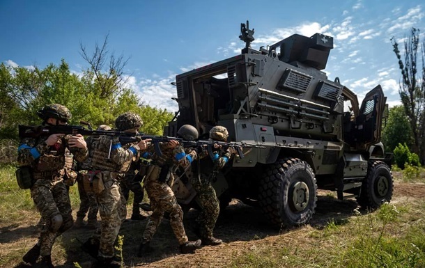 Фото для новини:Генштаб розповів про ситуацію на фронті за добу