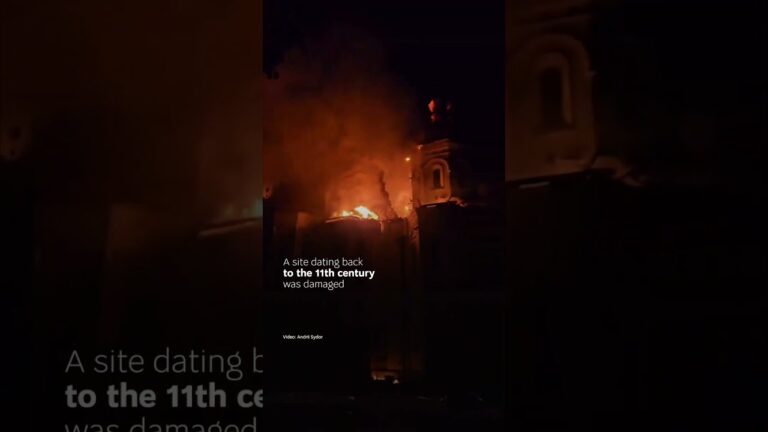 Фото для новини:Ukrainian anthem sounds over damaged Kyiv Pechersk Lavra